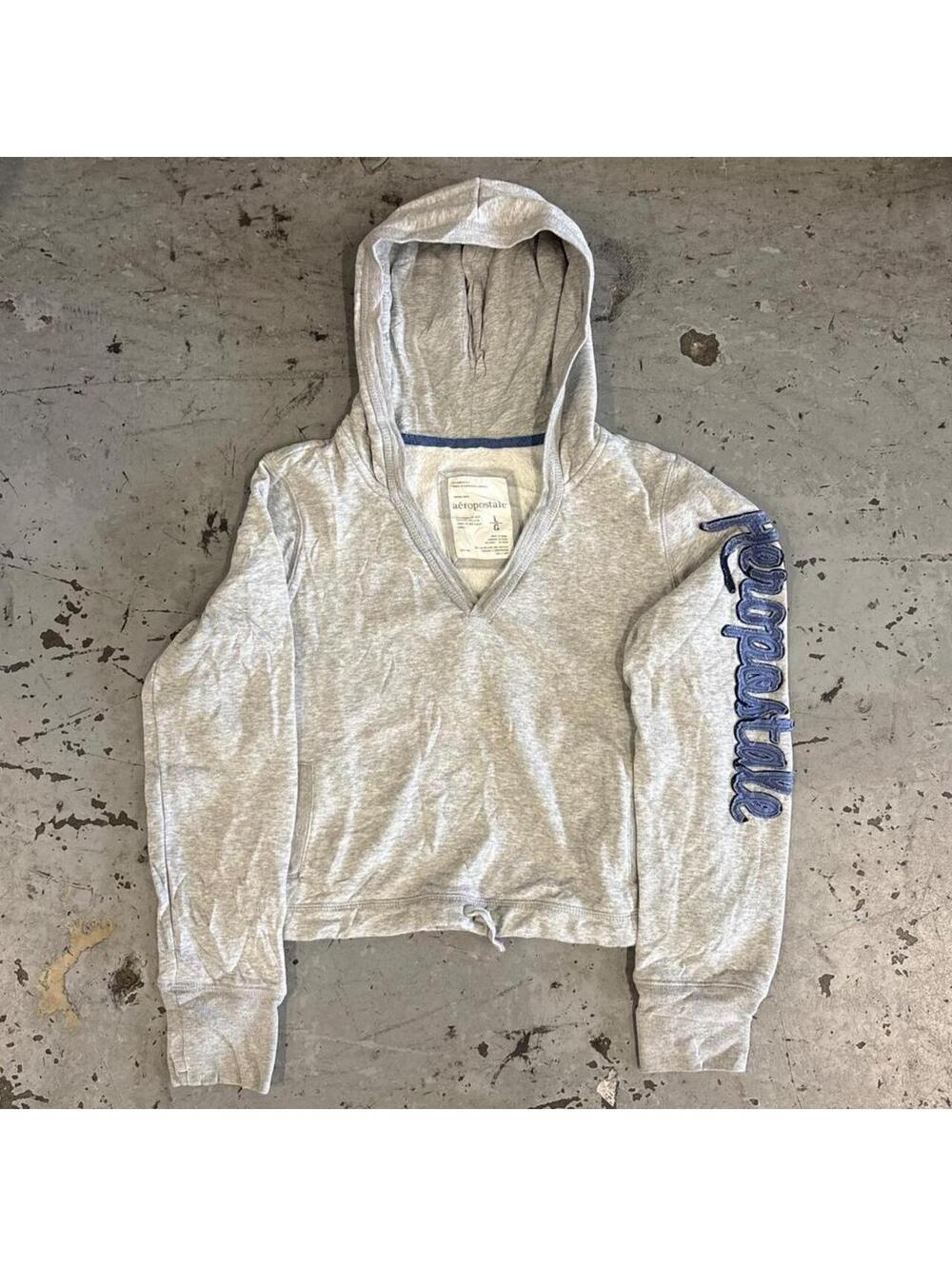 Fire Y2K Aeropostale Gray Hoodie with Blue 'Aeropostale' Script on Sleeve
